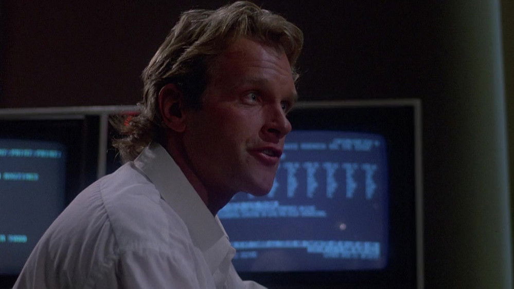 魔茧入侵,Deep Space(1988电影)