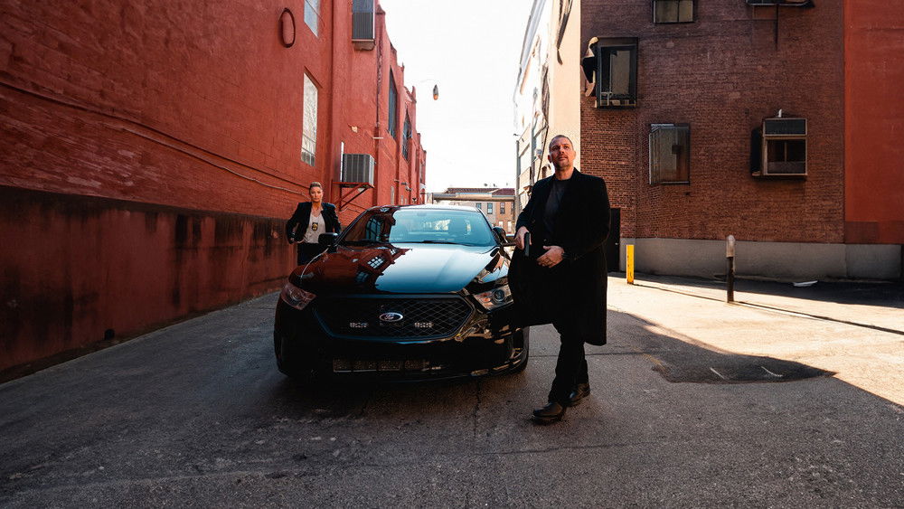 第一班,First Shift(2024电影)