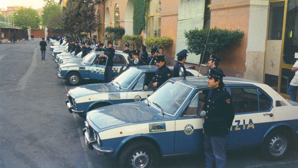 飙风警察,Poliziotto sprint(1977电影)