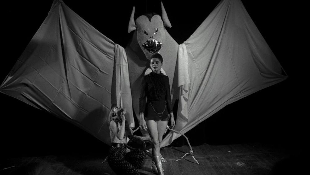 吸血鬼女王,Le Viol du vampire(1968电影)