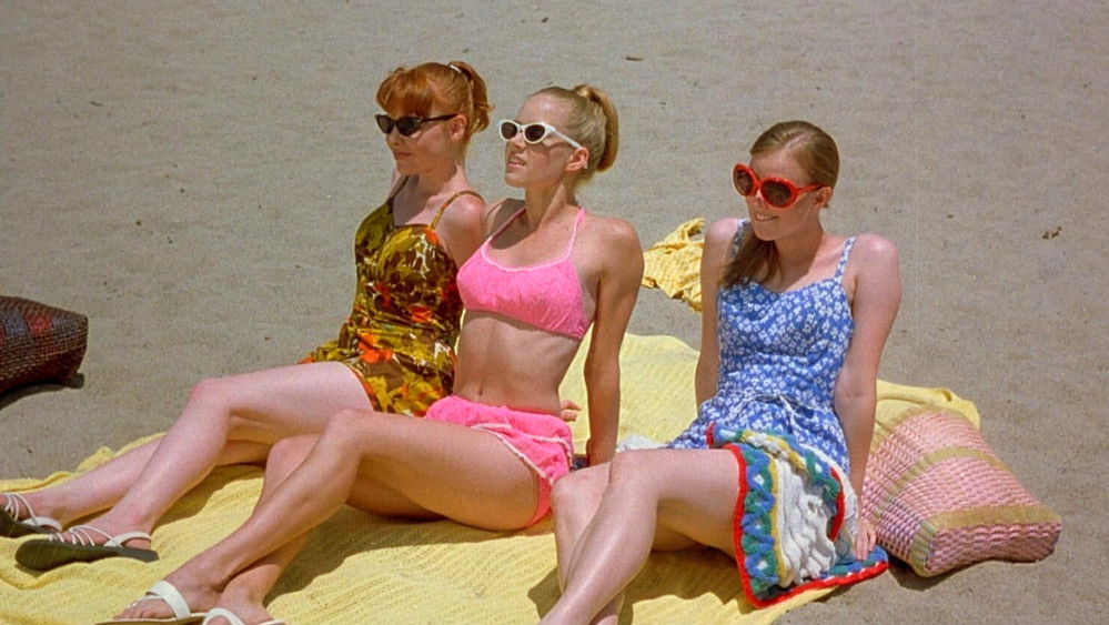 九九九玉女寻凶,Psycho Beach Party(2000电影)