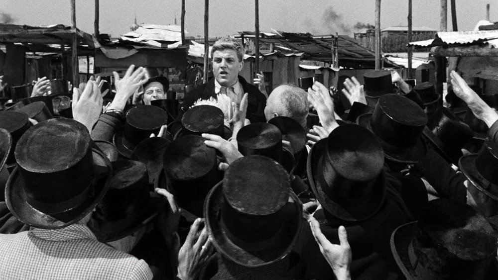 米兰的奇迹,Miracolo a Milano(1951电影)