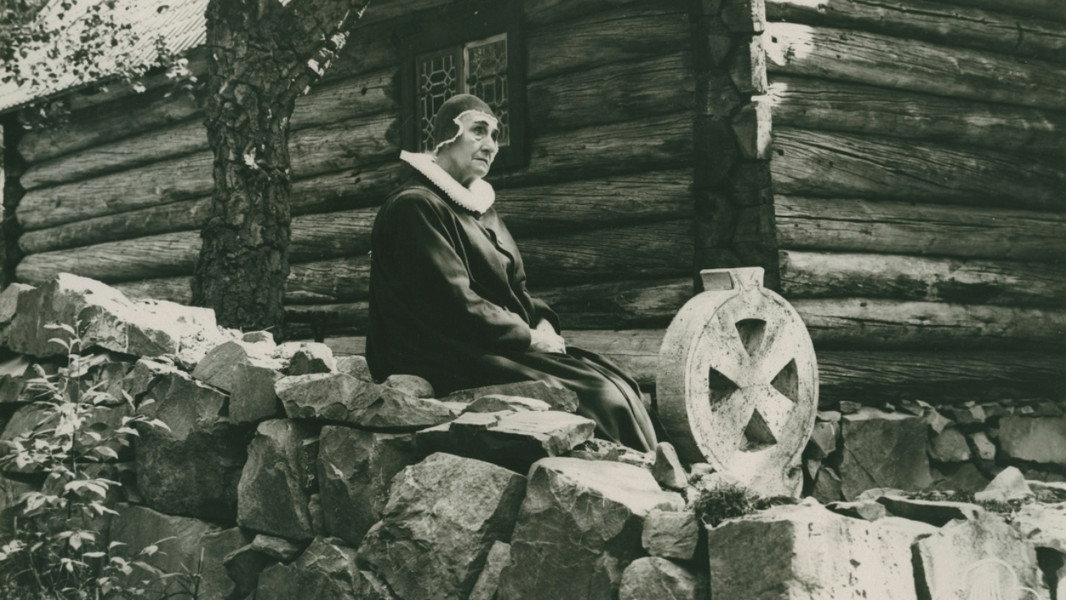 The Parson's Widow