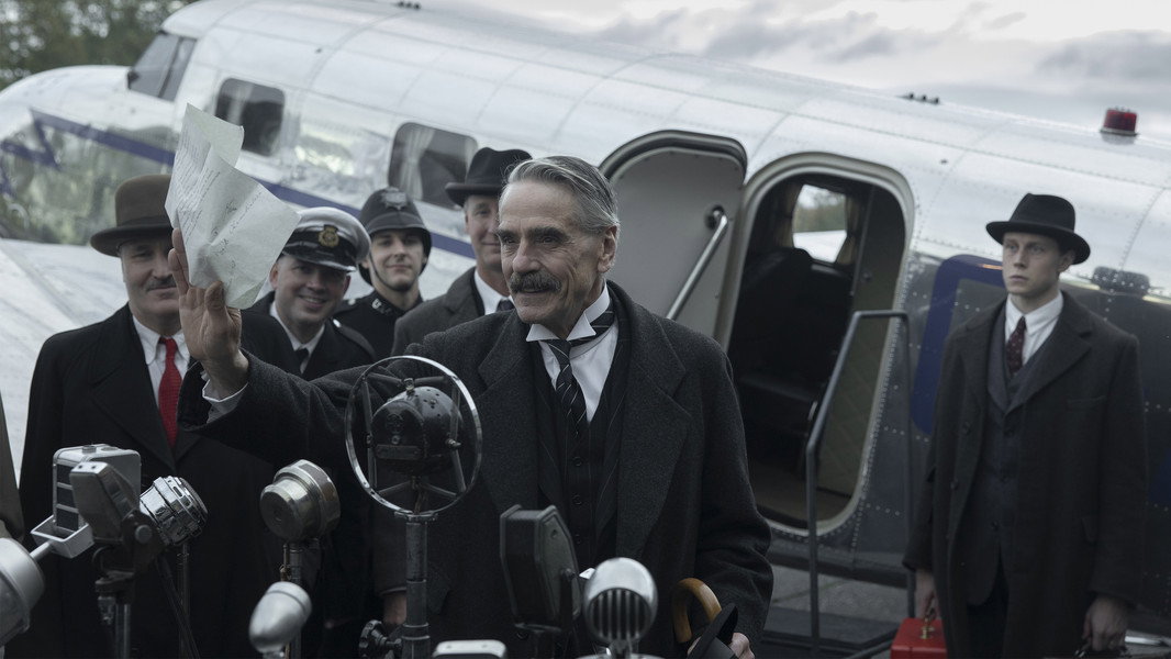 Munich – The Edge of War