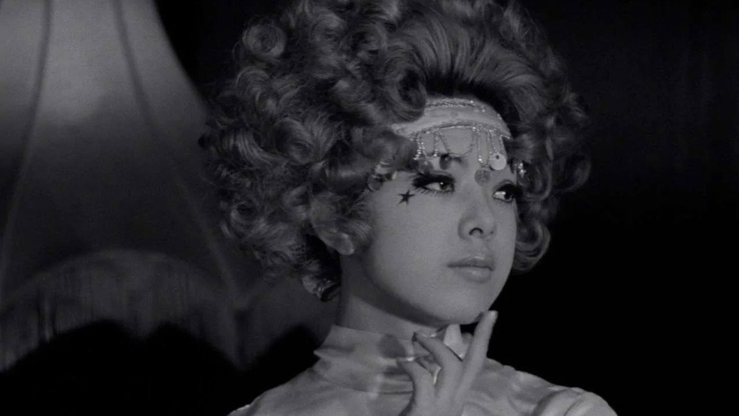Funeral Parade of Roses