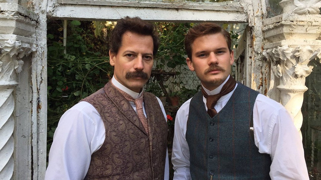 The Professor and the Madman