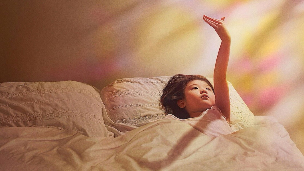 Left-Handed Girl