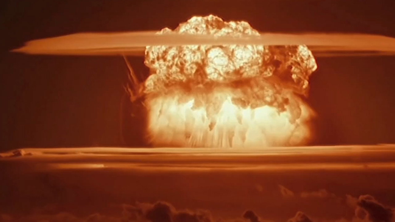 backdrop Die Mächtigste Bombe der Welt