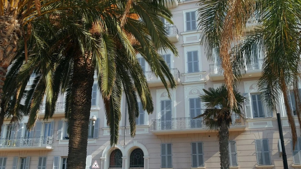 backdrop Nice, les artistes et l'azur