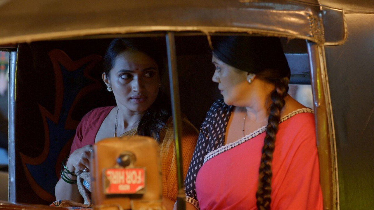 Pushpa's Secret Meeting