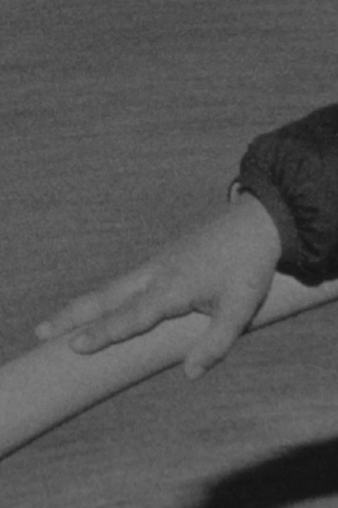 Suspended Memory: Fragments of a Mind on Pause