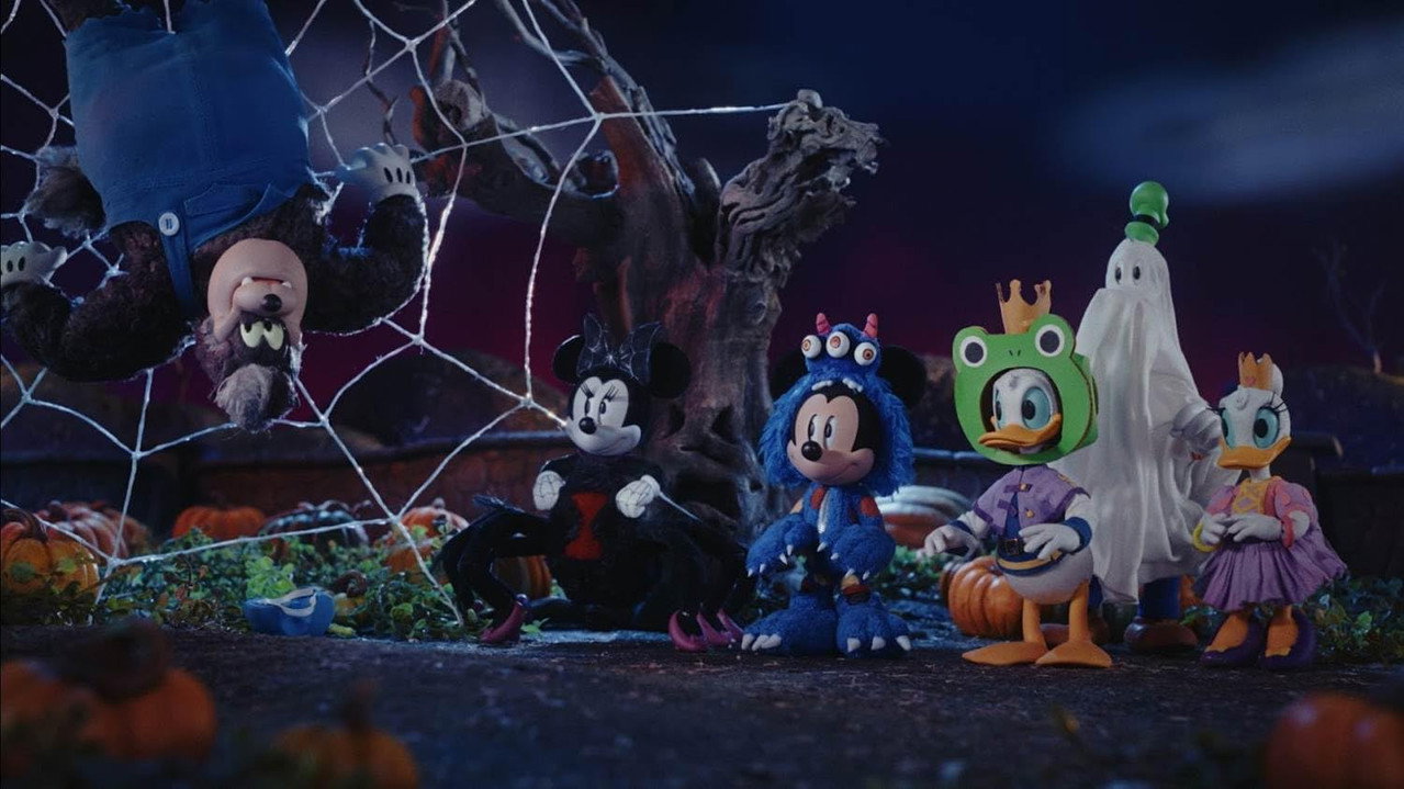 Minnie's Creepy-Crawly Tale