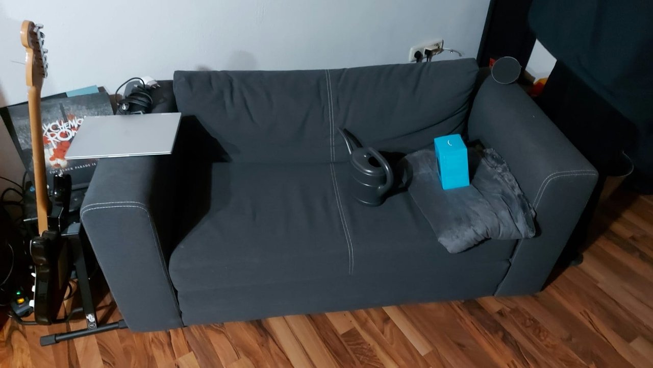 backdrop ICH hab MIR BEIDE ARME GEBROCHEN