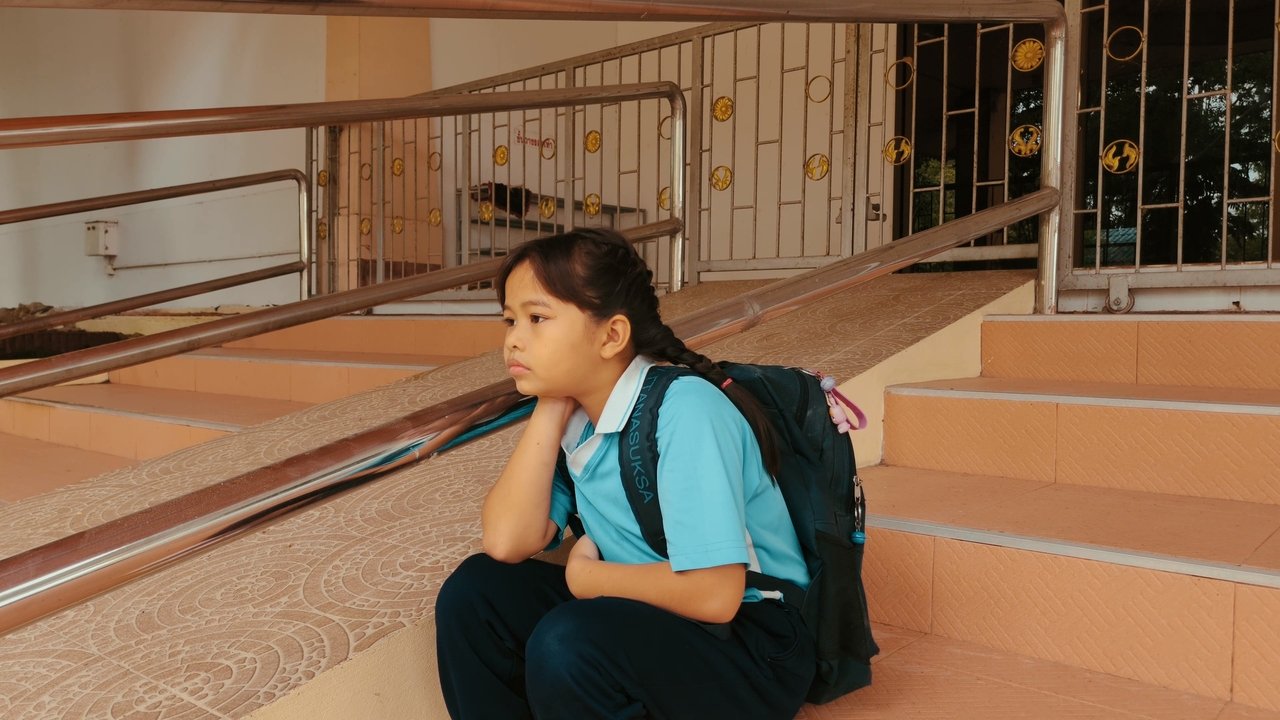 เดินกลับบ้าน backdrop