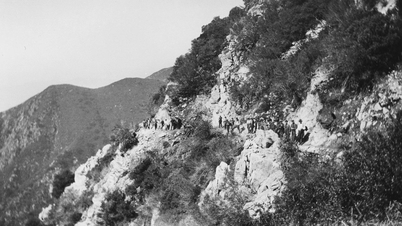 Hiking Trailblazers