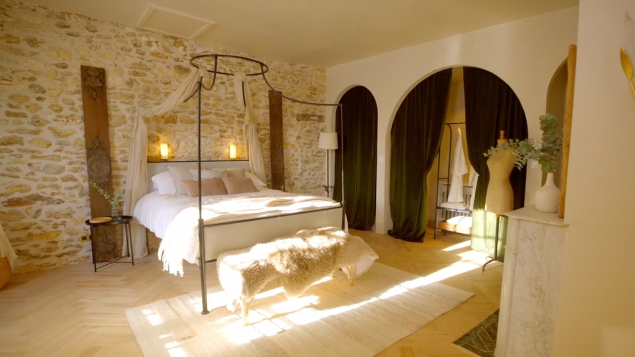 Princess and the Zzzzs: The Hunters Lodge Bedroom