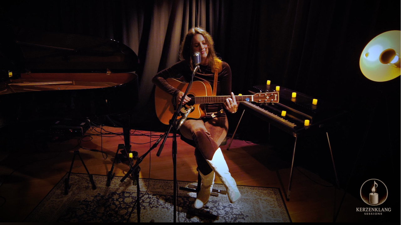 Kerzenklang Sessions: Chiiara - "Bin auf dem Weg zu dir"