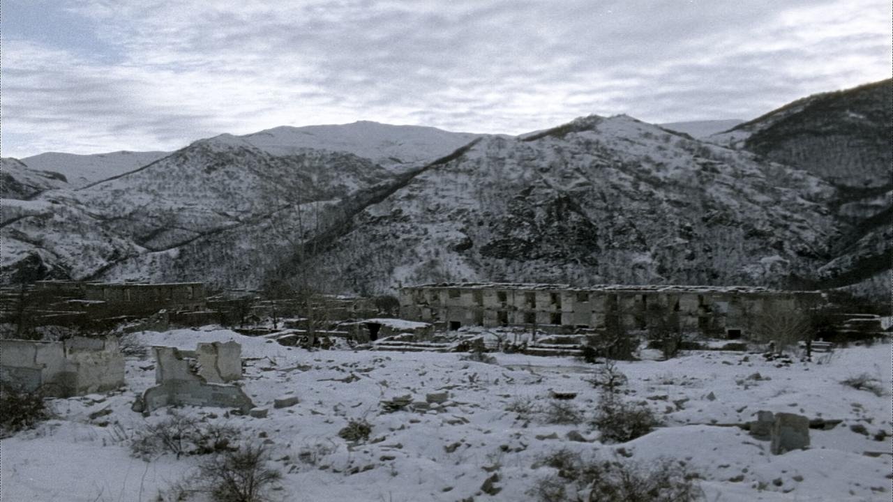 Les éternels backdrop