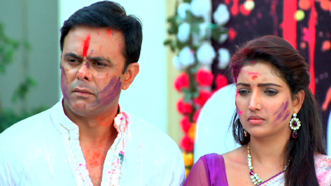 Vasant Celebrates Holi In Sunshine Society