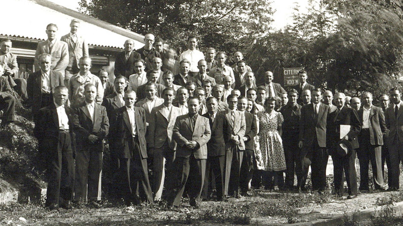 backdrop Mains basses sur les savants d'Hitler, le plan secret français