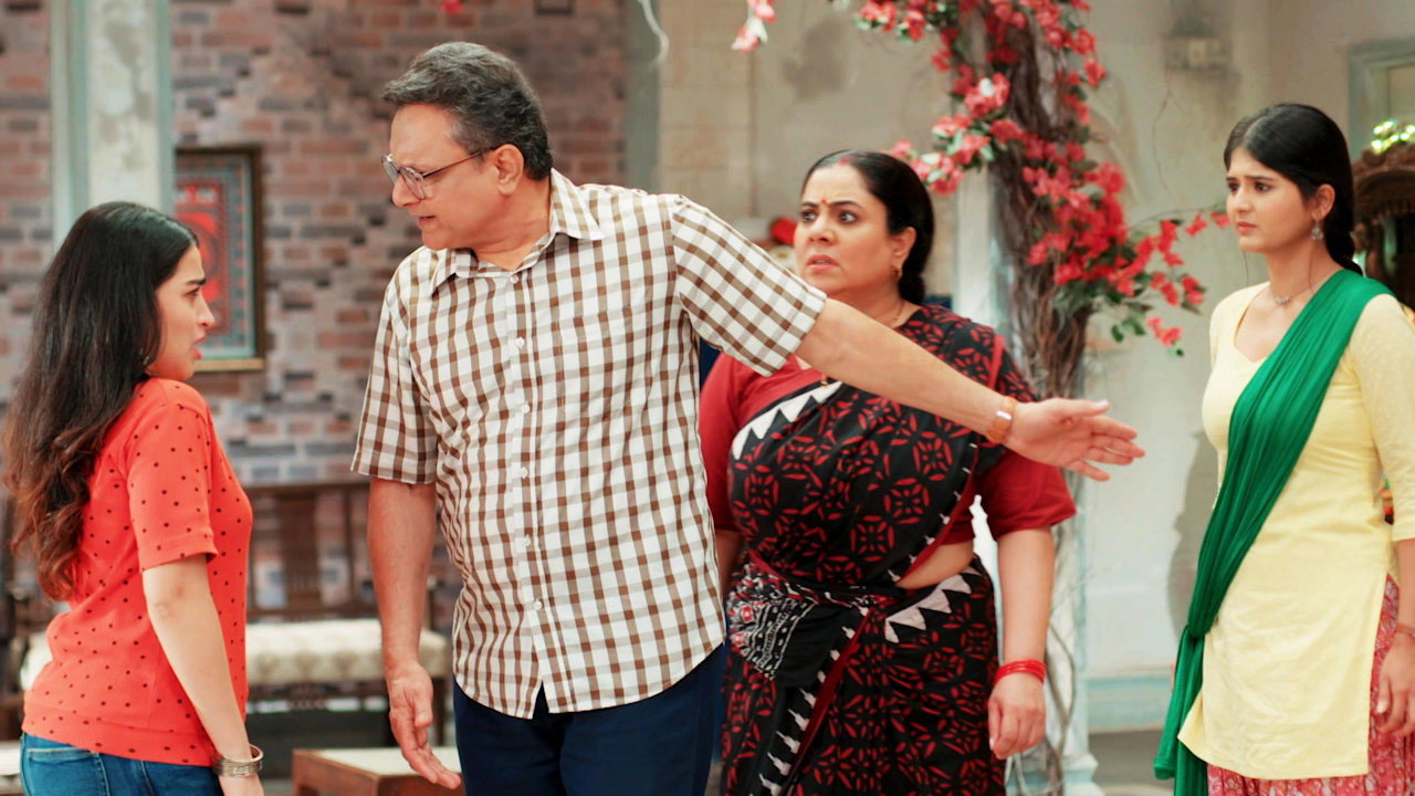 Khushi Confronts Krishna For Saree