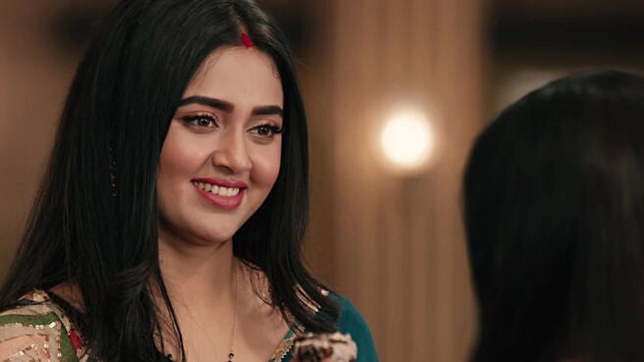 Pratha has a Surprise For Seema