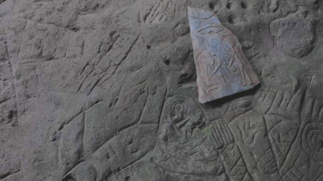 Aliens on the Sun, Megalodon in Japan, and the Extraterrestrial Cave