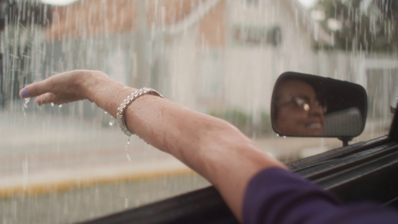 A Chuva Não Me Viu Passar backdrop