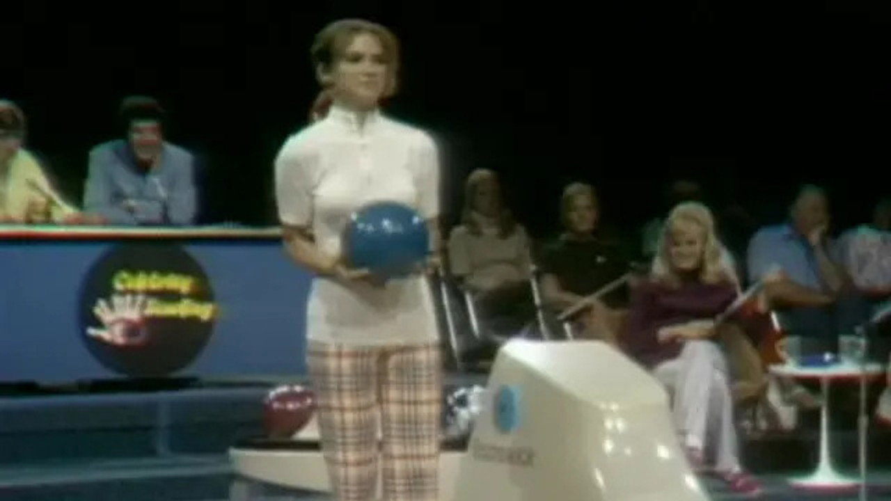 Kathy Lennon and Janet Lennon vs. Dianne Lennon vs. Peggy Lennon