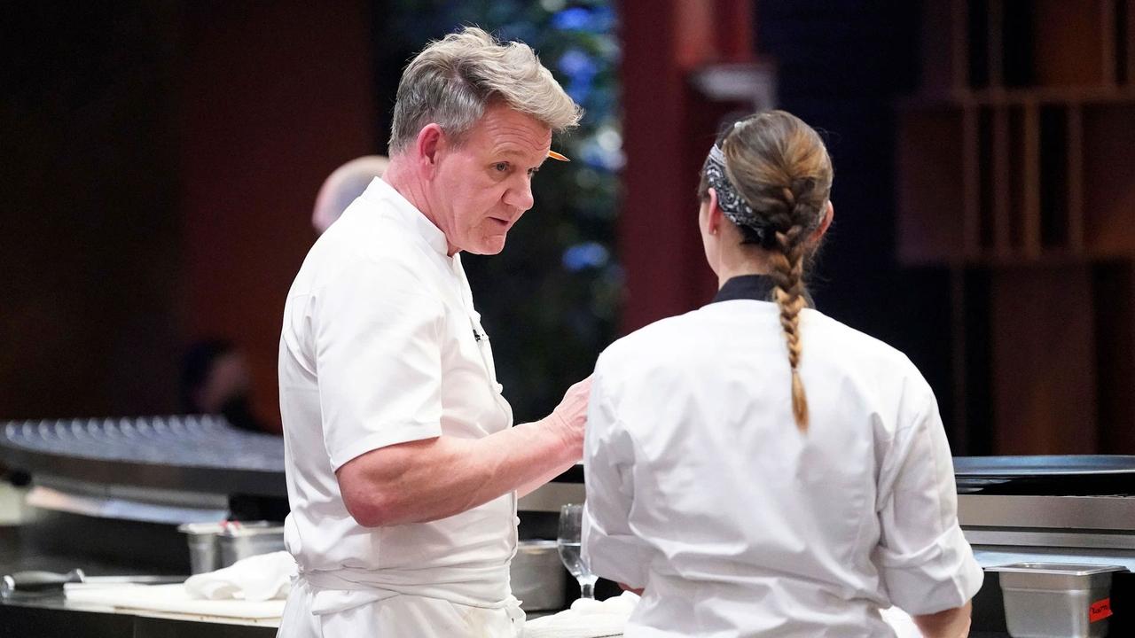 Hell's Kitchen - Season 22 Episode 14 : Don't Be Fooled