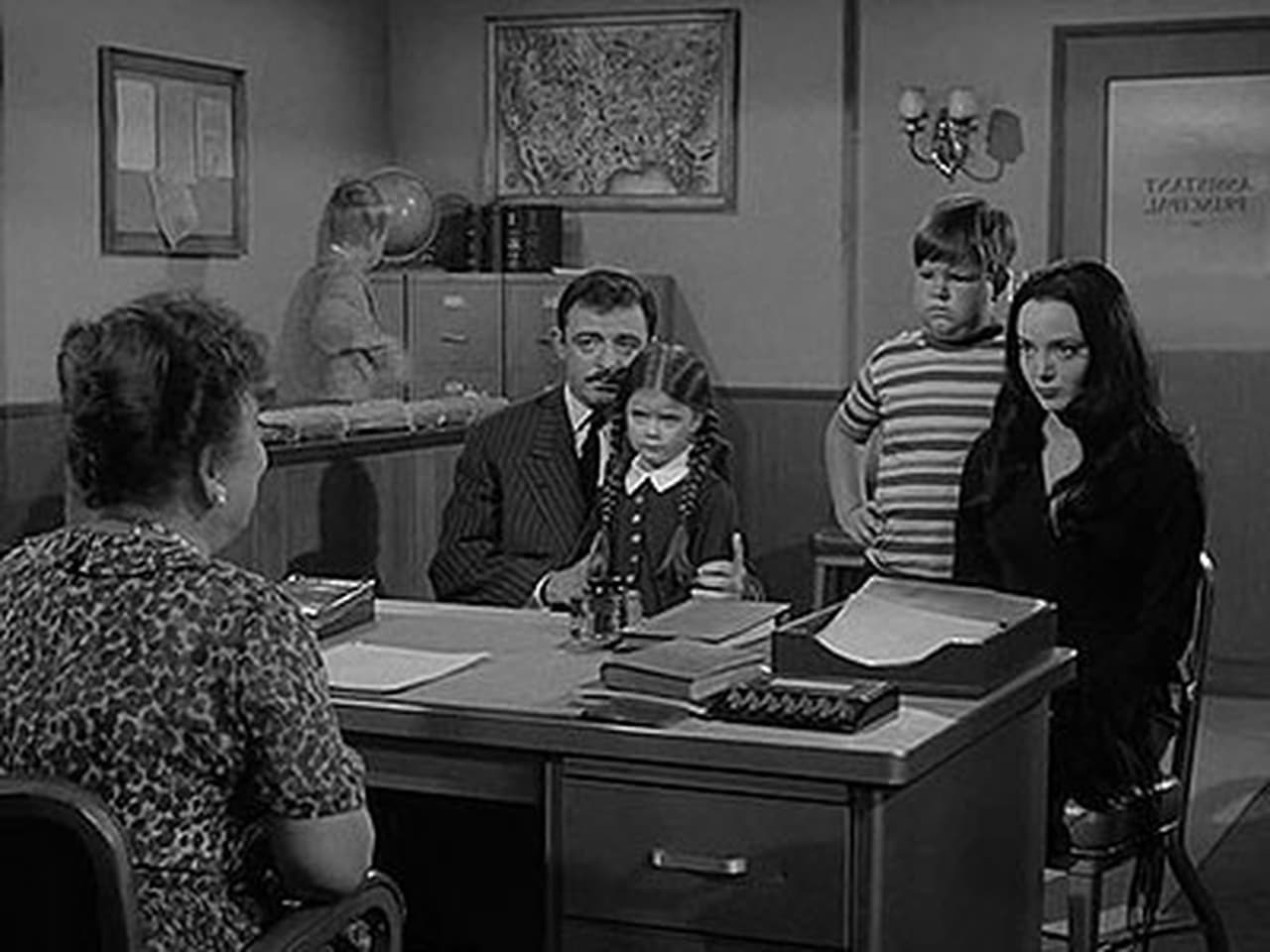 The Addams Family - Season 1 Episode 1 : The Addams Family Goes to School