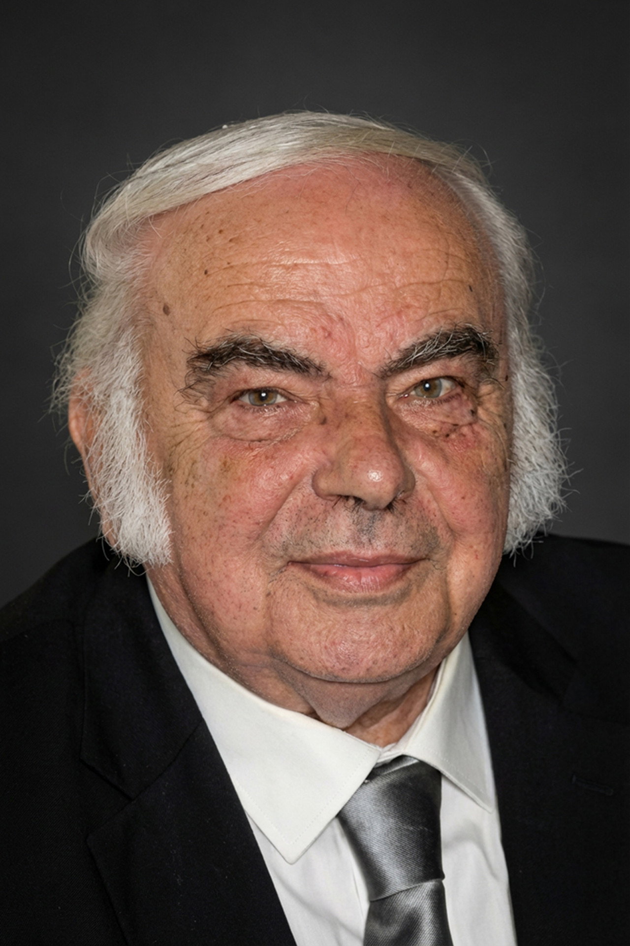 Enis Fosforoğlu
