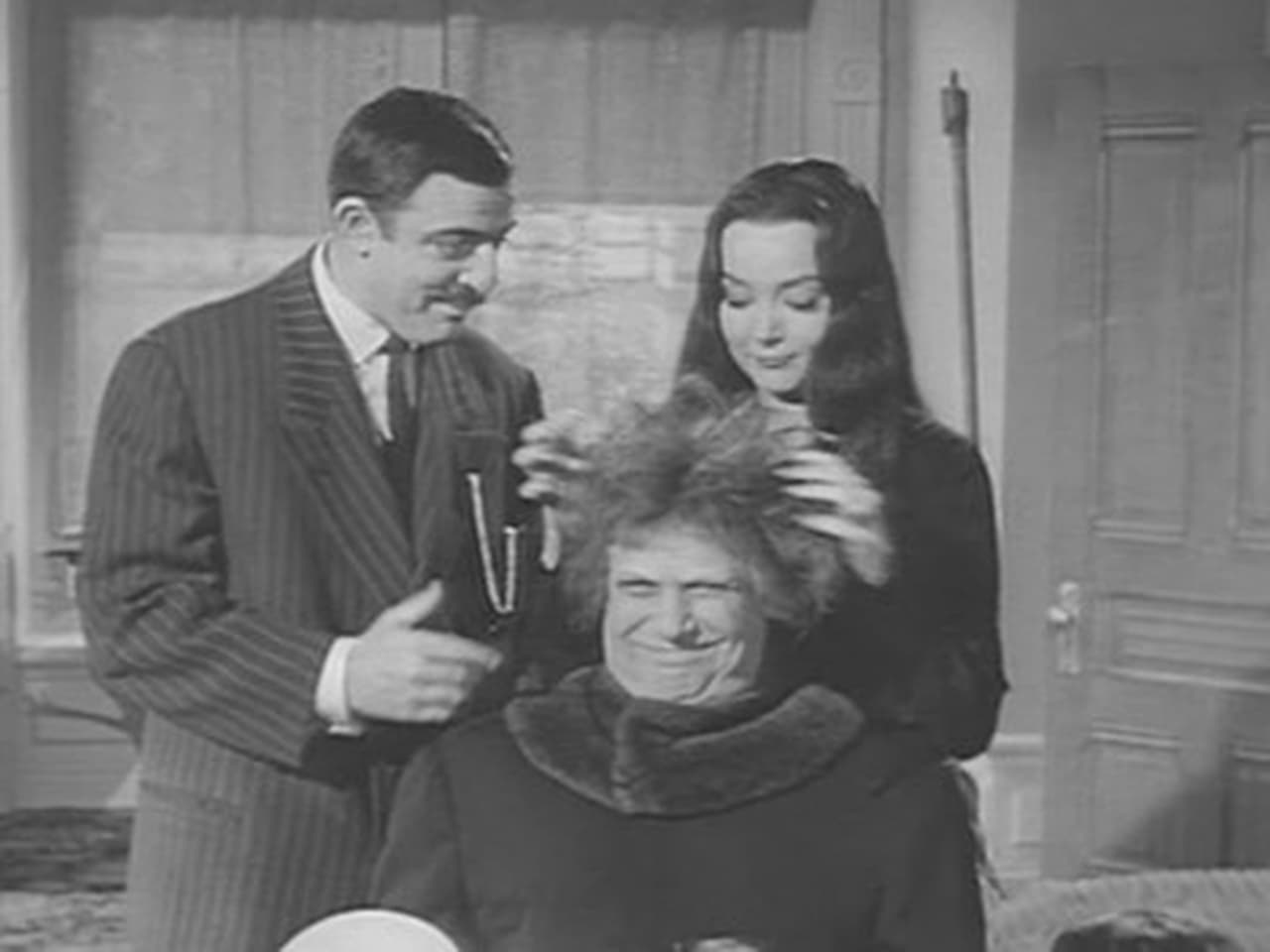 The Addams Family - Season 1 Episode 31 : Uncle Fester's Toupee