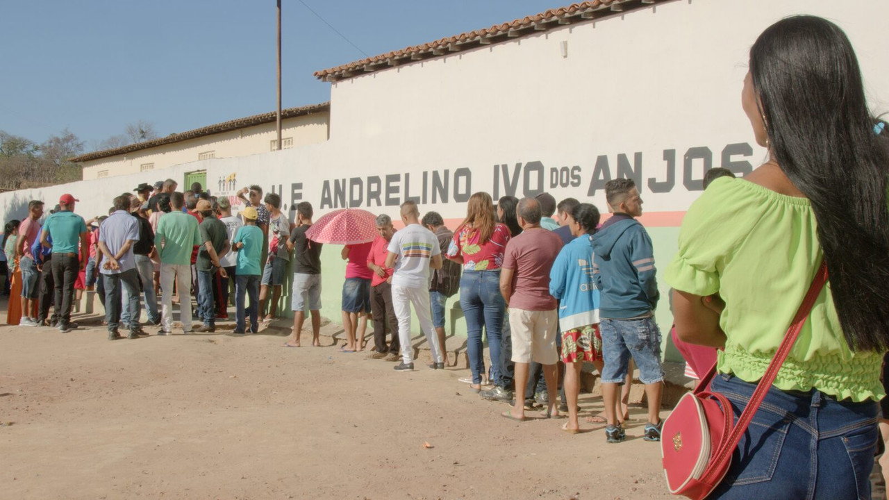 Norte Sul Esquerda Direita still 4