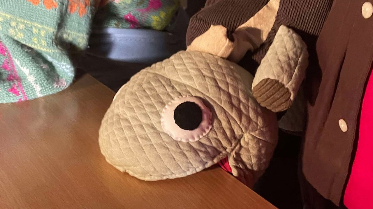 De bånd der binder bomben