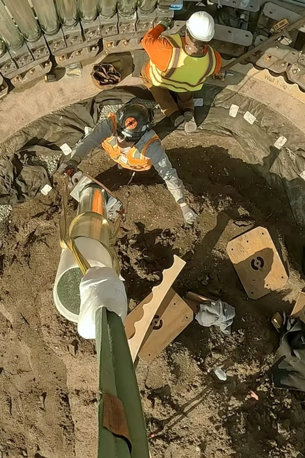 Casting Sand Flying Glass filmaffisch