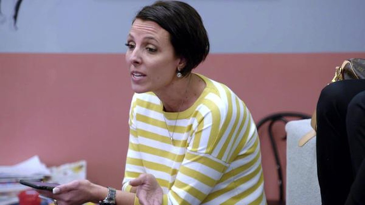 Dance Moms - Season 8 Episode 14 : The Return of Studio 19