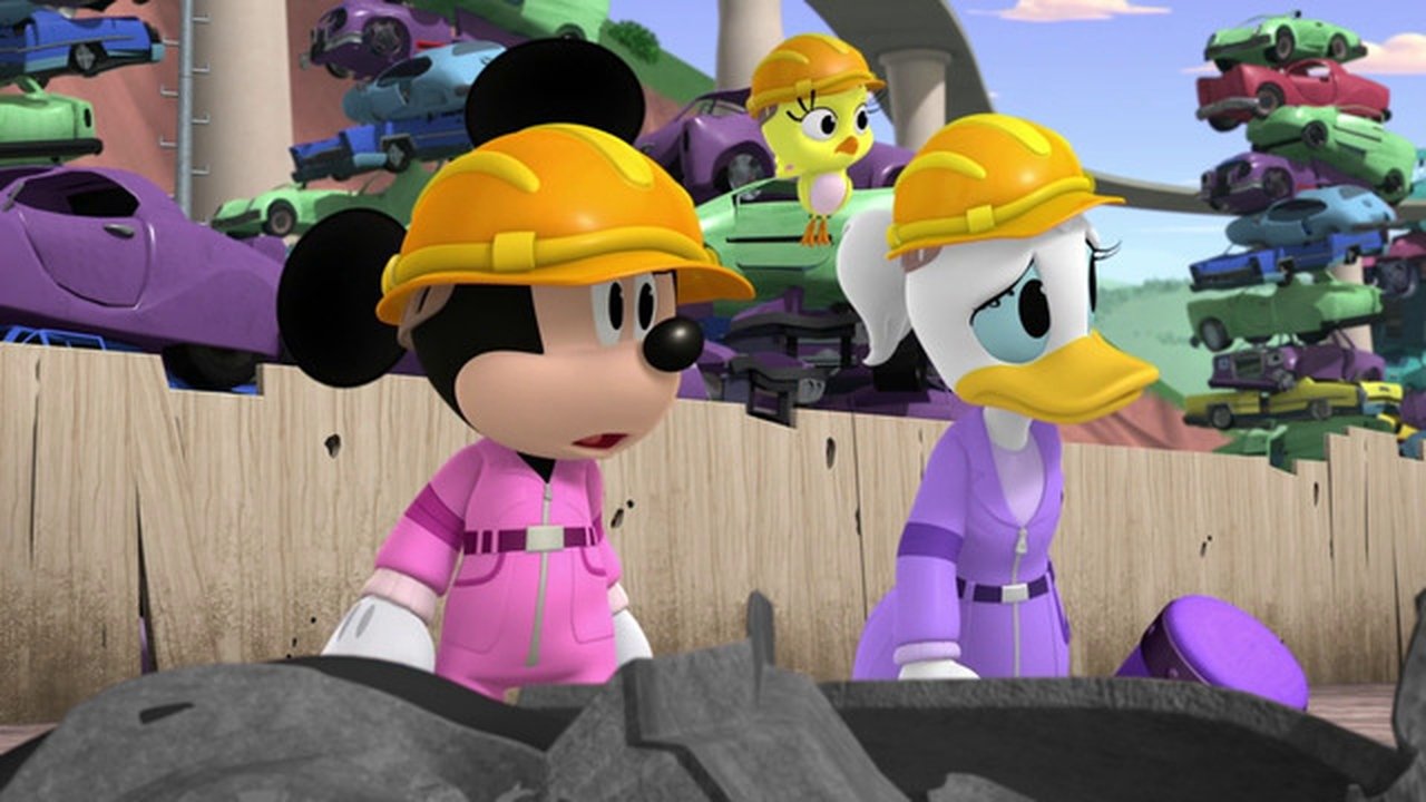 Mickey and the Roadster Racers - Season 2 Episode 50 : Pete's Junkyard Helpers