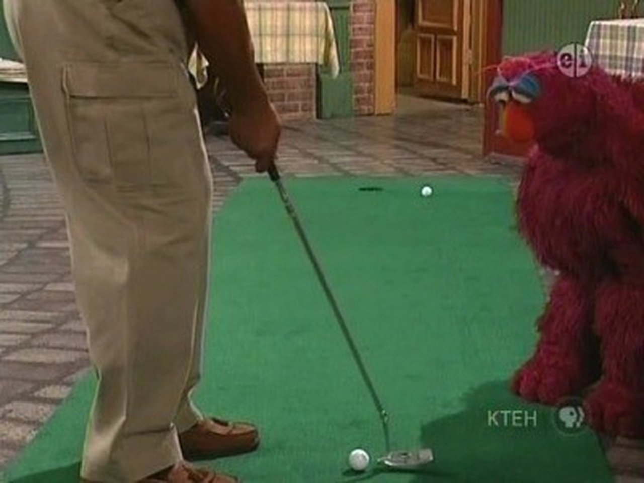 Sesame Street - Season 38 Episode 16 : Telly Helps Gordon Play Golf