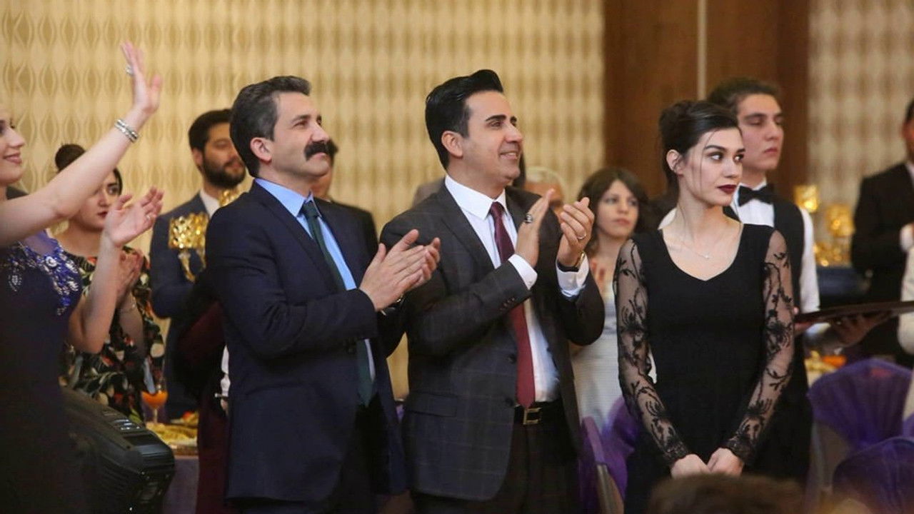 Aşk Ve Mavi — Épisode 18