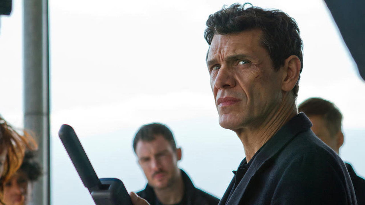 Crossing Lines — Zone rouge