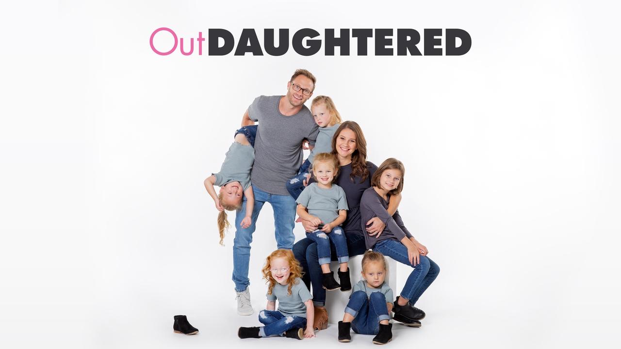 OutDaughtered background