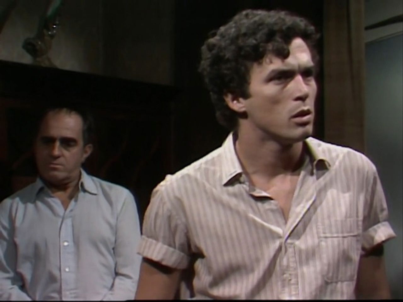 Amor com Amor Se Paga — Épisode 33