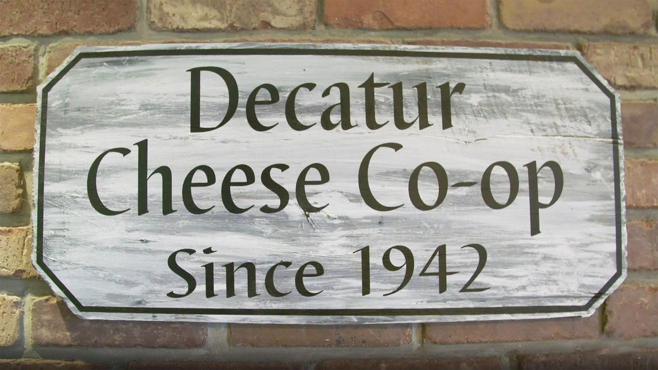 Wisconsin Foodie - Season 11 Episode 5 : Decatur Dairy | Pine River