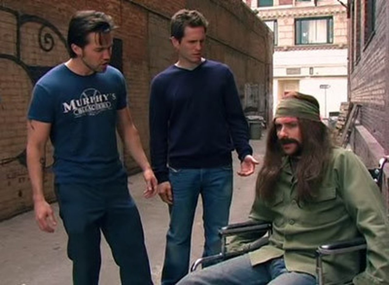 It's Always Sunny in Philadelphia - Season 2 Episode 1 : Charlie Gets Crippled