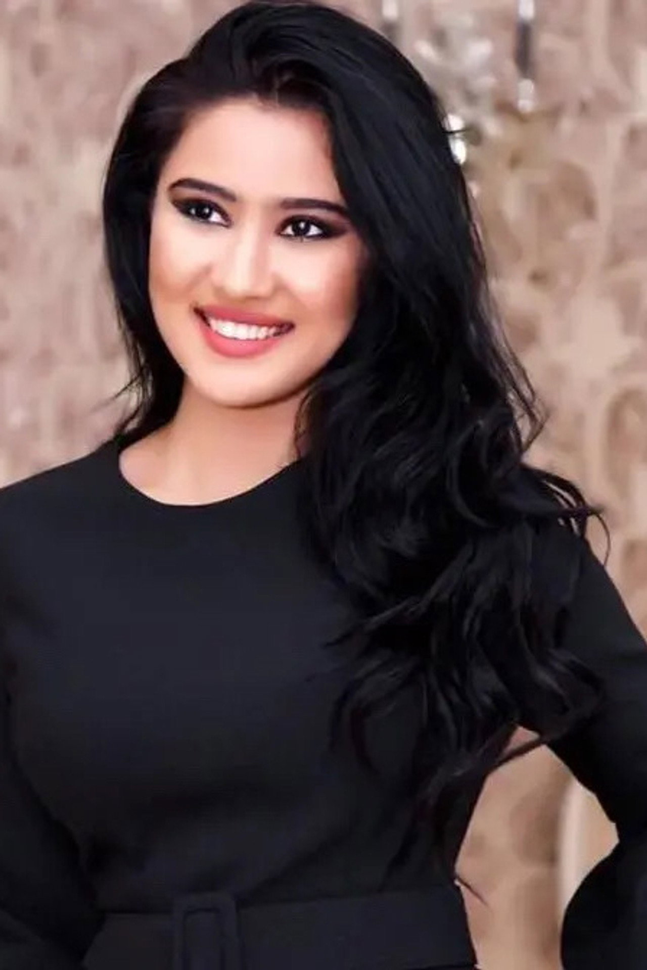 Nargiza Salmonova