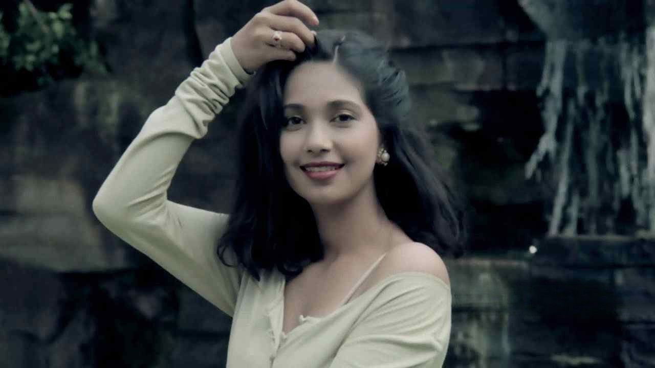 Catatan Harian Tante Sonya