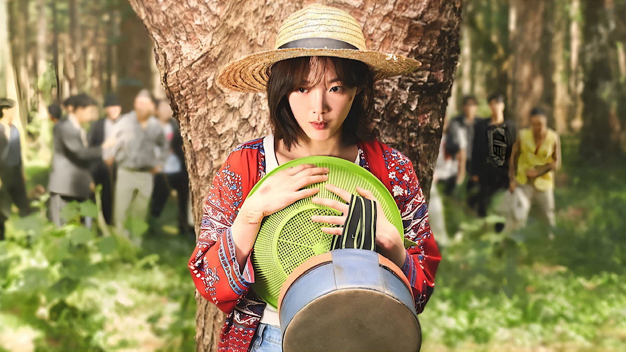 MR. PLANKTON: KHI NHỮNG KẺ BỊ KHƯỚC TỪ KHIÊU VŨ TRÊN BỜ VỰC THẲM cinematic still