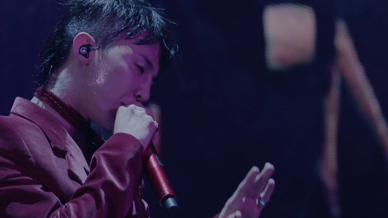 G-DRAGON 2017 WORLD TOUR [ACT III, M.O.T.T.E] IN JAPAN still 7