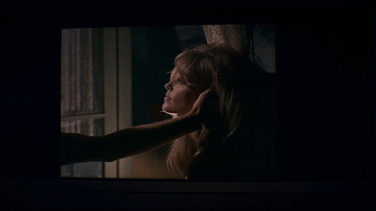 Valley of the Dolls background 58